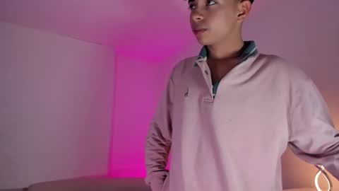 Snapshot of peter_chase chatting on 10-02-25, 07:21 Peter online show from 10-02-25, 07:21