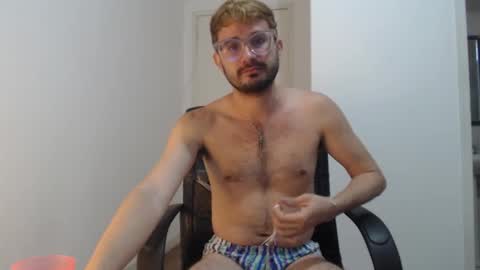 Snapshot of peter_x_annaud chatting on 01-09-25, 03:12 FELIPE online show from 01-09-25, 03:12