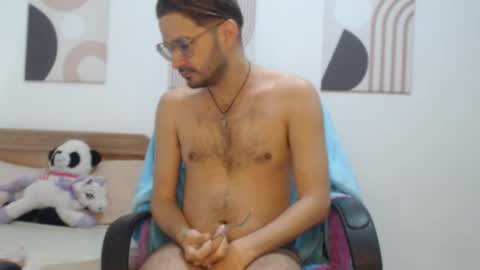 Snapshot of peter_x_annaud chatting on 11-09-25, 11:30 FELIPE online show from 11-09-25, 11:30