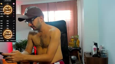 Snapshot of peter_x_annaud chatting on 12-14-25, 11:59 FELIPE online show from 12-14-25, 11:59