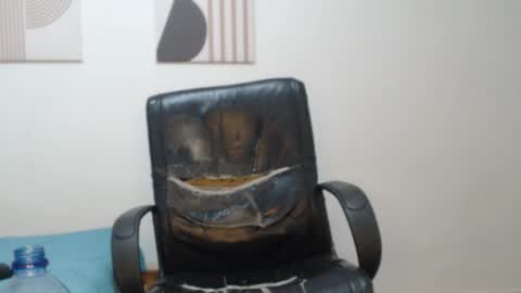 Snapshot of peter_x_annaud chatting on 12-23-25, 10:13 FELIPE online show from 12-23-25, 10:13