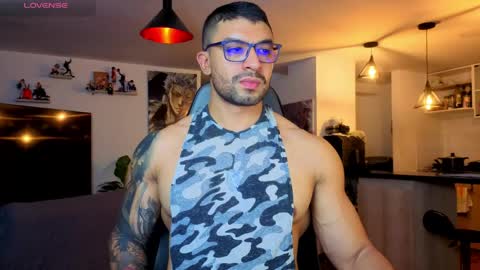 Snapshot of peterjack7 chatting on 05-21-26, 03:13 Peter Jack online show from 05-21-26, 03:13