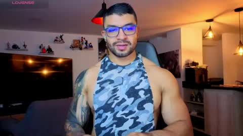 Snapshot of peterjack7 chatting on 05-23-26, 04:07 Peter Jack online show from 05-23-26, 04:07