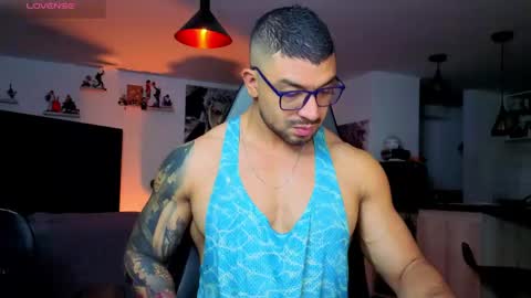 Snapshot of peterjack7 chatting on 06-06-26, 03:55 Peter Jack online show from 06-06-26, 03:55