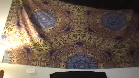 Snapshot of peterpeann chatting on 10-27-25, 02:48 Peter Matthews online show from 10-27-25, 02:48