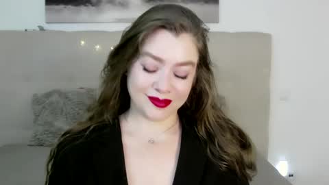 Peters Emily online show from 01-09-25, 02:18