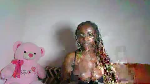 Snapshot of petite_asshley1 chatting on 05-11-26, 12:00 Ashley online show from 05-11-26, 12:00