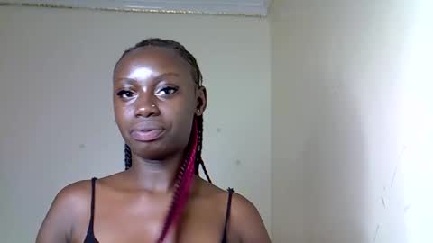 Snapshot of petite_charm chatting on 04-01-26, 08:06 Charm online show from 04-01-26, 08:06