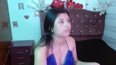 petite online show from 11-12-25, 05:57