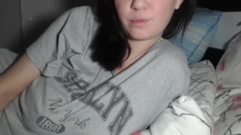Snapshot of petite_danielle chatting on 06-25-26, 08:46 petite_danielle online show from 06-25-26, 08:46