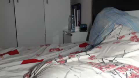 Snapshot of petite_danielle chatting on 07-08-26, 11:20 petite_danielle online show from 07-08-26, 11:20