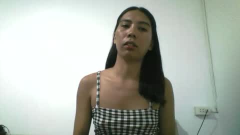Snapshot of petite_dicklover chatting on 06-06-26, 11:48 Yuriee online show from 06-06-26, 11:48