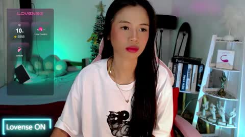 Snapshot of petite_jackyxx chatting on 09-26-25, 10:30 Jacky online show from 09-26-25, 10:30
