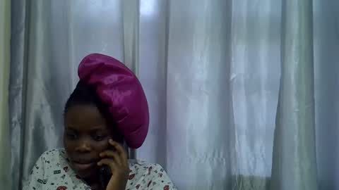 Snapshot of petite_melan chatting on 10-21-25, 07:20 petite_melan online show from 10-21-25, 07:20