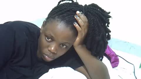 Snapshot of petite_melan chatting on 11-19-25, 04:34 petite_melan online show from 11-19-25, 04:34