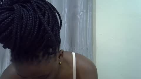 Snapshot of petite_melan chatting on 12-03-25, 04:27 petite_melan online show from 12-03-25, 04:27