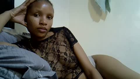 Snapshot of petite_melinda chatting on 07-02-26, 01:05 petite_melinda online show from 07-02-26, 01:05