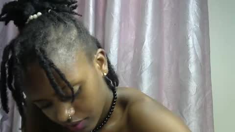 petite_star2 online show from 11-29-25, 11:24