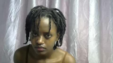 Snapshot of petite_star2 chatting on 01-11-26, 10:26 petite_star2 online show from 01-11-26, 10:26