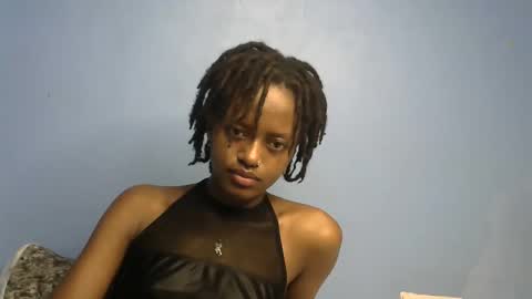 Snapshot of petite_star2 chatting on 02-01-26, 11:25 petite_star2 online show from 02-01-26, 11:25