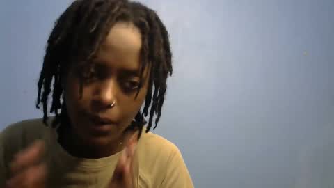 Snapshot of petite_star2 chatting on 02-03-26, 04:54 petite_star2 online show from 02-03-26, 04:54