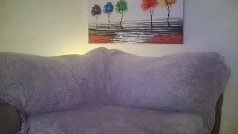 Snapshot of petite_treat_ chatting on 01-01-25, 09:28 petite treat online show from 01-01-25, 09:28