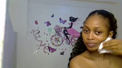 Snapshot of petitecaramell chatting on 02-24-26, 05:55 Caramel online show from 02-24-26, 05:55