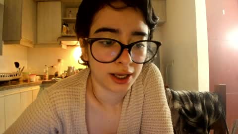 Lunna online show from 04-06-26, 04:46