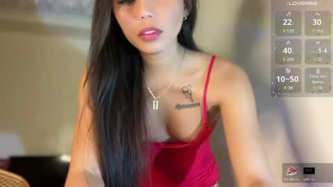 Snapshot of petitegirlx69 chatting on 02-15-25, 06:12 miss lisa online show from 02-15-25, 06:12