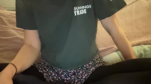 Snapshot of petitegirlypop chatting on 02-27-25, 12:34 petitegirlypop online show from 02-27-25, 12:34