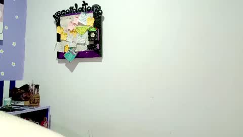 Snapshot of petiteivoryqueen chatting on 08-02-26, 05:17 danna online show from 08-02-26, 05:17