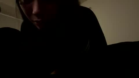 petitelatinamama online show from 12-15-25, 10:19