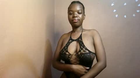 Snapshot of petitemomma76379 chatting on 07-17-26, 04:41 sexy chocolate online show from 07-17-26, 04:41
