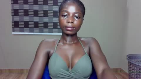 petitexxebony online show from 07-07-26, 07:51