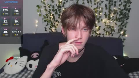 Snapshot of pexxide chatting on 01-16-26, 07:18 soren online show from 01-16-26, 07:18