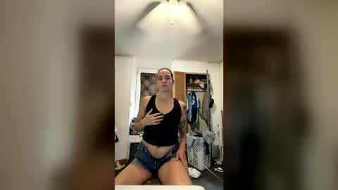 peytie0612 online show from 07-23-26, 07:01