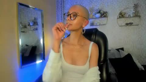 Peyton online show from 09-20-25, 02:56