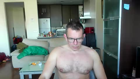 Snapshot of pg19clp4191zm chatting on 02-25-26, 11:42 Alex online show from 02-25-26, 11:42