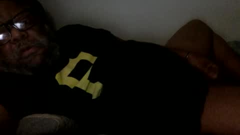 Snapshot of pgh1995 chatting on 03-15-26, 04:02 pgh1995 online show from 03-15-26, 04:02