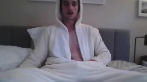 pgramlin09 online show from 10-31-25, 06:31