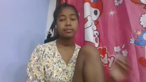 phania185885 online show from 05-19-26, 05:47