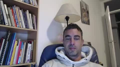 Snapshot of phantasie31 chatting on 11-22-25, 09:25 phantasie31 online show from 11-22-25, 09:25