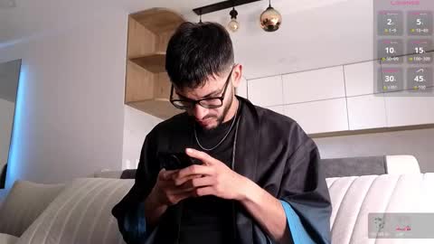 Snapshot of phantom_bigger1 chatting on 01-15-26, 02:21 phantom_bigger1 online show from 01-15-26, 02:21