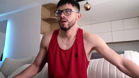 Snapshot of phantom_bigger1 chatting on 01-16-26, 02:43 phantom_bigger1 online show from 01-16-26, 02:43