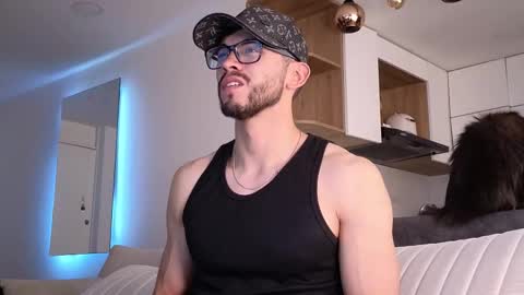 Snapshot of phantom_bigger1 chatting on 01-18-26, 07:39 phantom_bigger1 online show from 01-18-26, 07:39