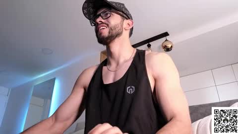 Snapshot of phantom_bigger1 chatting on 02-03-26, 12:21 phantom_bigger1 online show from 02-03-26, 12:21