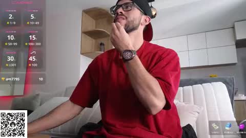 Snapshot of phantom_bigger1 chatting on 02-24-26, 07:01 phantom_bigger1 online show from 02-24-26, 07:01