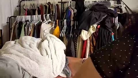 Snapshot of phara3na chatting on 12-15-25, 05:55 The Deity Hatshepsut online show from 12-15-25, 05:55