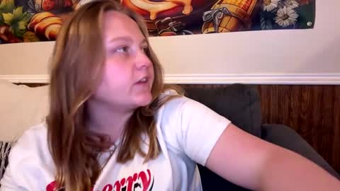 Snapshot of phatassblond chatting on 09-25-25, 12:14 PhatAssBlond online show from 09-25-25, 12:14