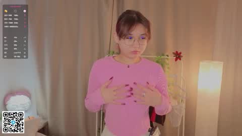 Snapshot of phebenogowski chatting on 12-03-25, 04:31 Jenny online show from 12-03-25, 04:31